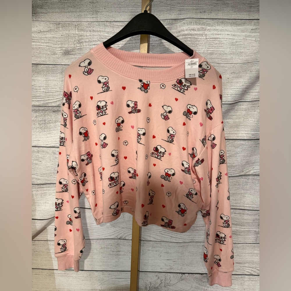 American eagle snoopy lounge top small